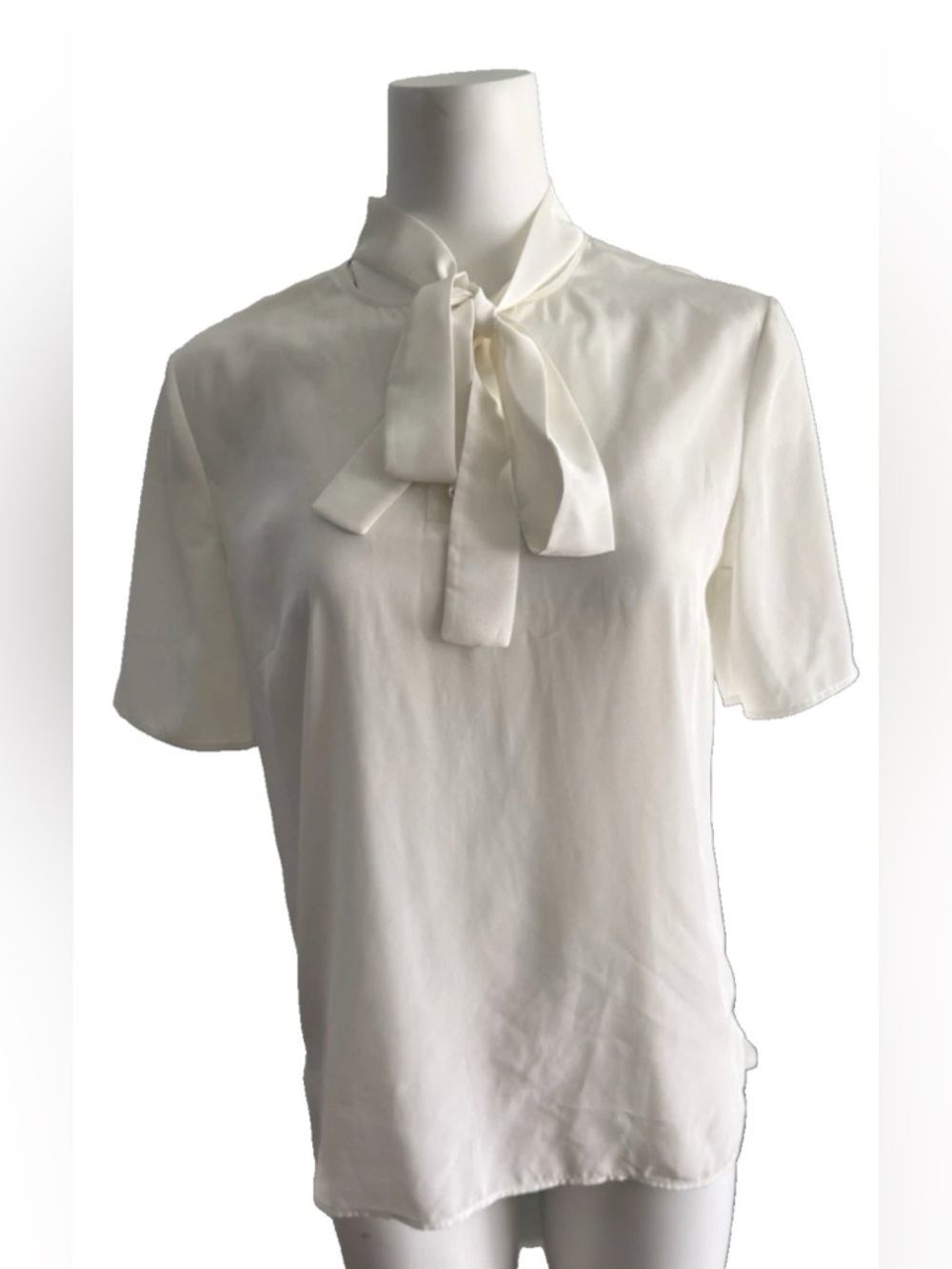CHANEL Uniform ivory Blouse Shirt Tie Bow Pearl Buttons Polyester 38/6